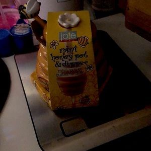 Jolie Honey Pot - brand new and SO cute!